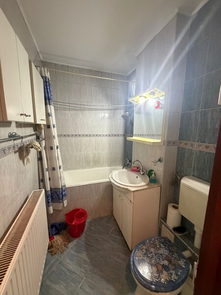 Nicolae Grigorescu fix la metrou pe Camil Ressu, bloc tip H.